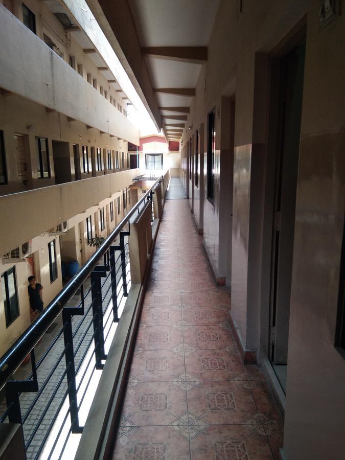 Veekay Tourist Home بنغالور المظهر الخارجي الصورة