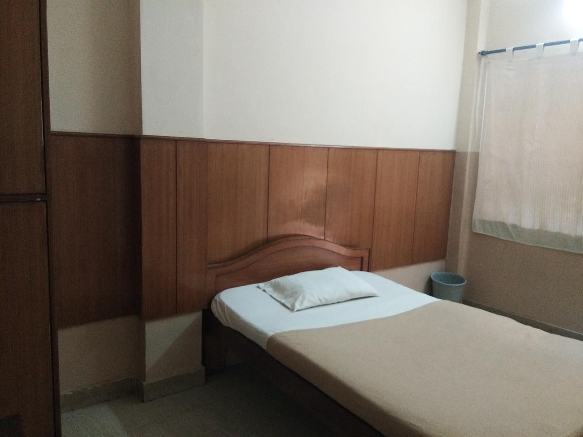 Veekay Tourist Home بنغالور المظهر الخارجي الصورة