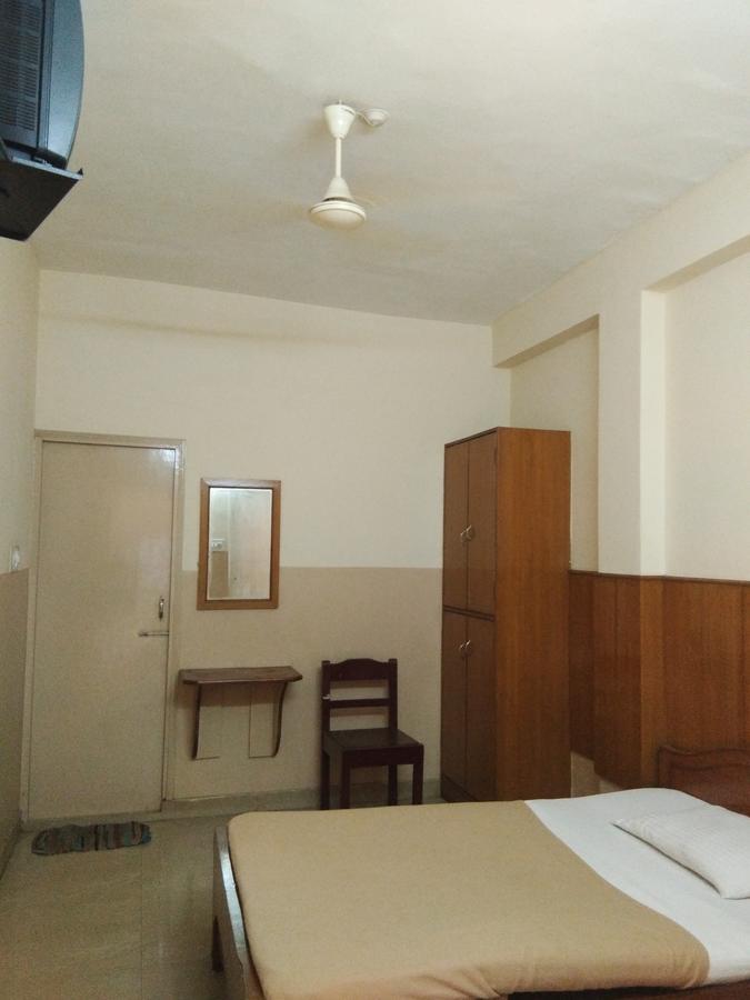Veekay Tourist Home بنغالور المظهر الخارجي الصورة