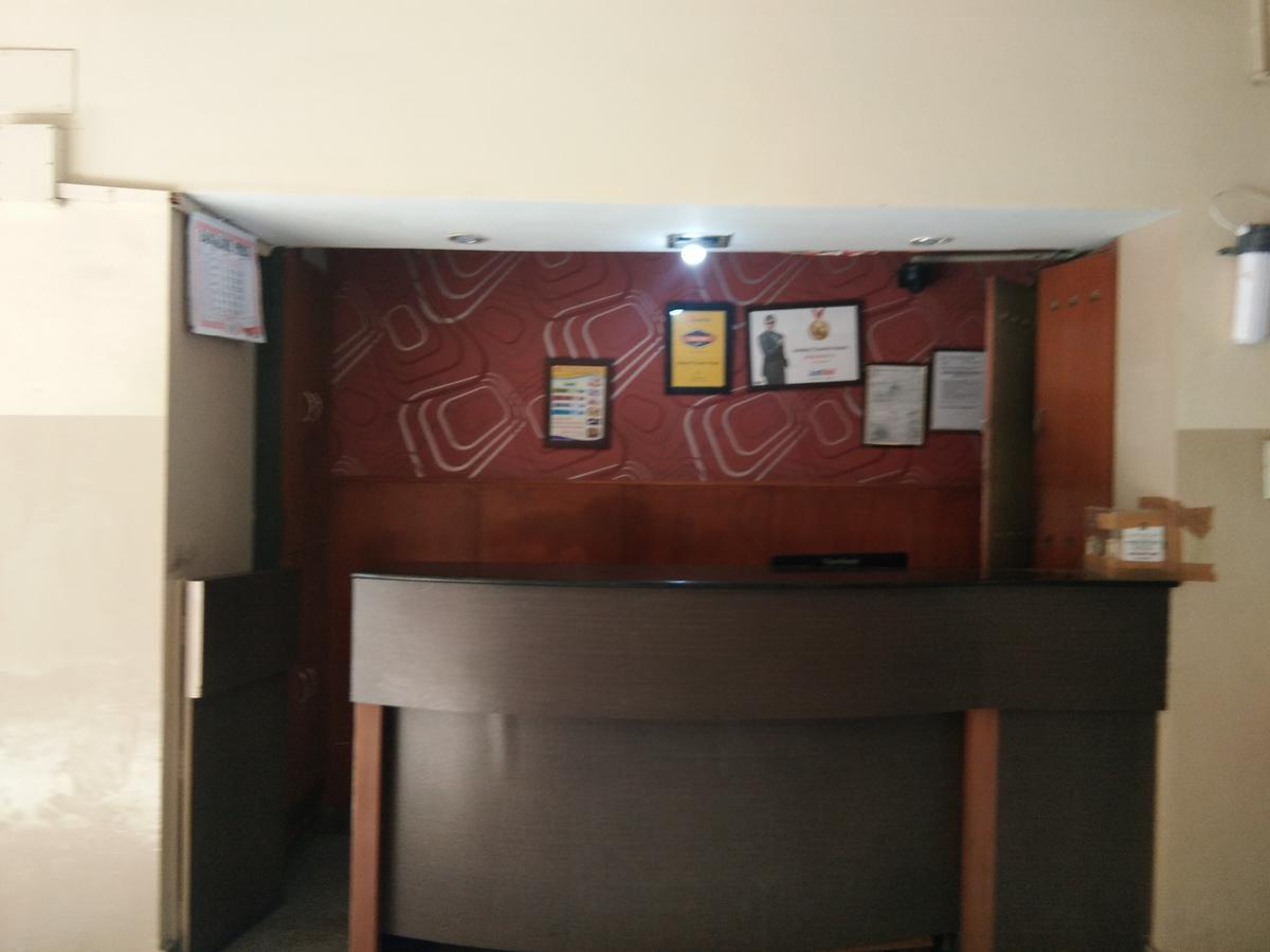 Veekay Tourist Home بنغالور المظهر الخارجي الصورة